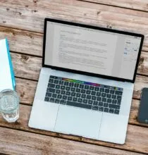 Como melhorar meu currículo para vagas de emprego