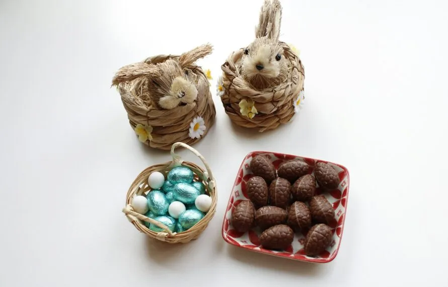 Como fazer decoração de páscoa gastando pouco