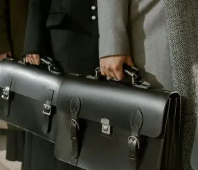 5 acessórios que não podem sair da sua bolsa de trabalho