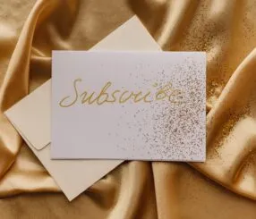 Como fazer dourado no Canva e brilhar nos designs Como fazer dourado no Canva e brilhar nos designs