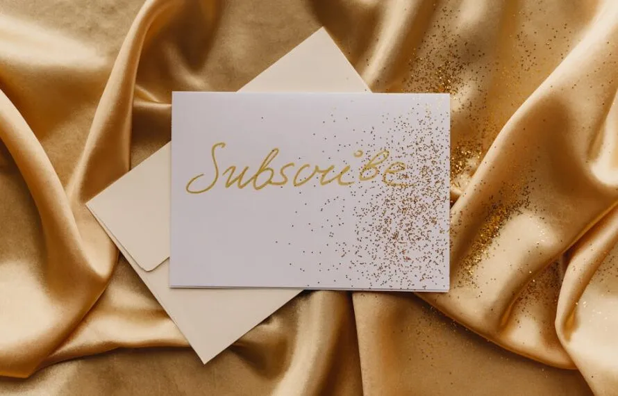 Como fazer dourado no Canva e brilhar nos designs Como fazer dourado no Canva e brilhar nos designs