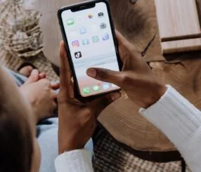 Como saber se a pessoa está online no Instagram?