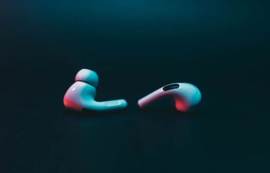 Como saber se o fone Bluetooth está carregado Como saber se o fone Bluetooth está carregado