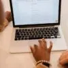 Descubra como ganhar dinheiro preenchendo formulários agora!