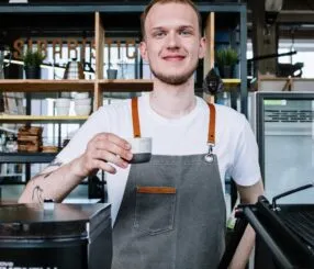 Como abrir uma cafeteria do zero e ter sucesso imediato