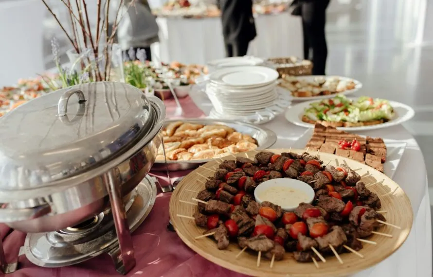 Como funciona um buffet completo com carnes para seu evento
