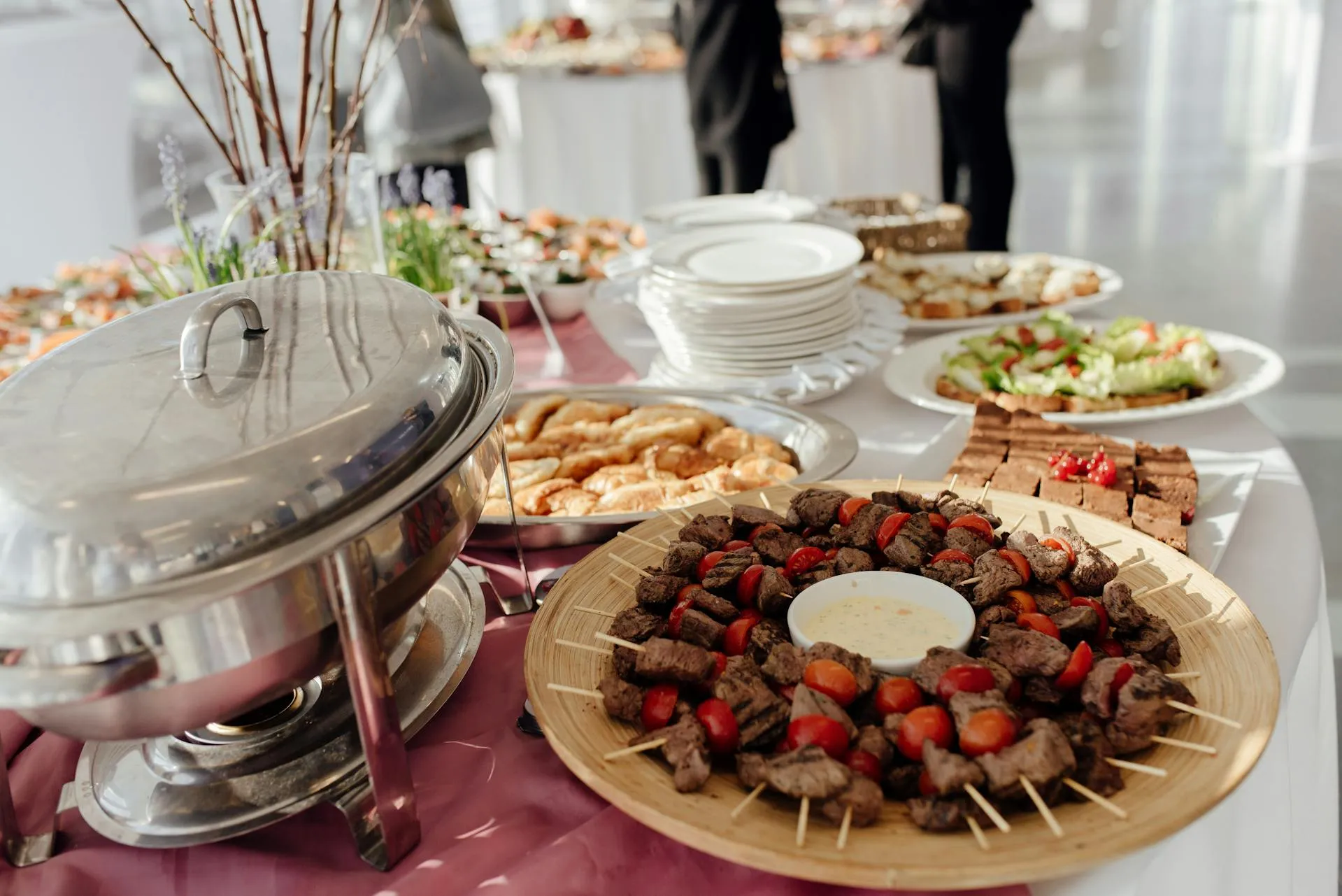 Como funciona um buffet completo com carnes para seu evento
