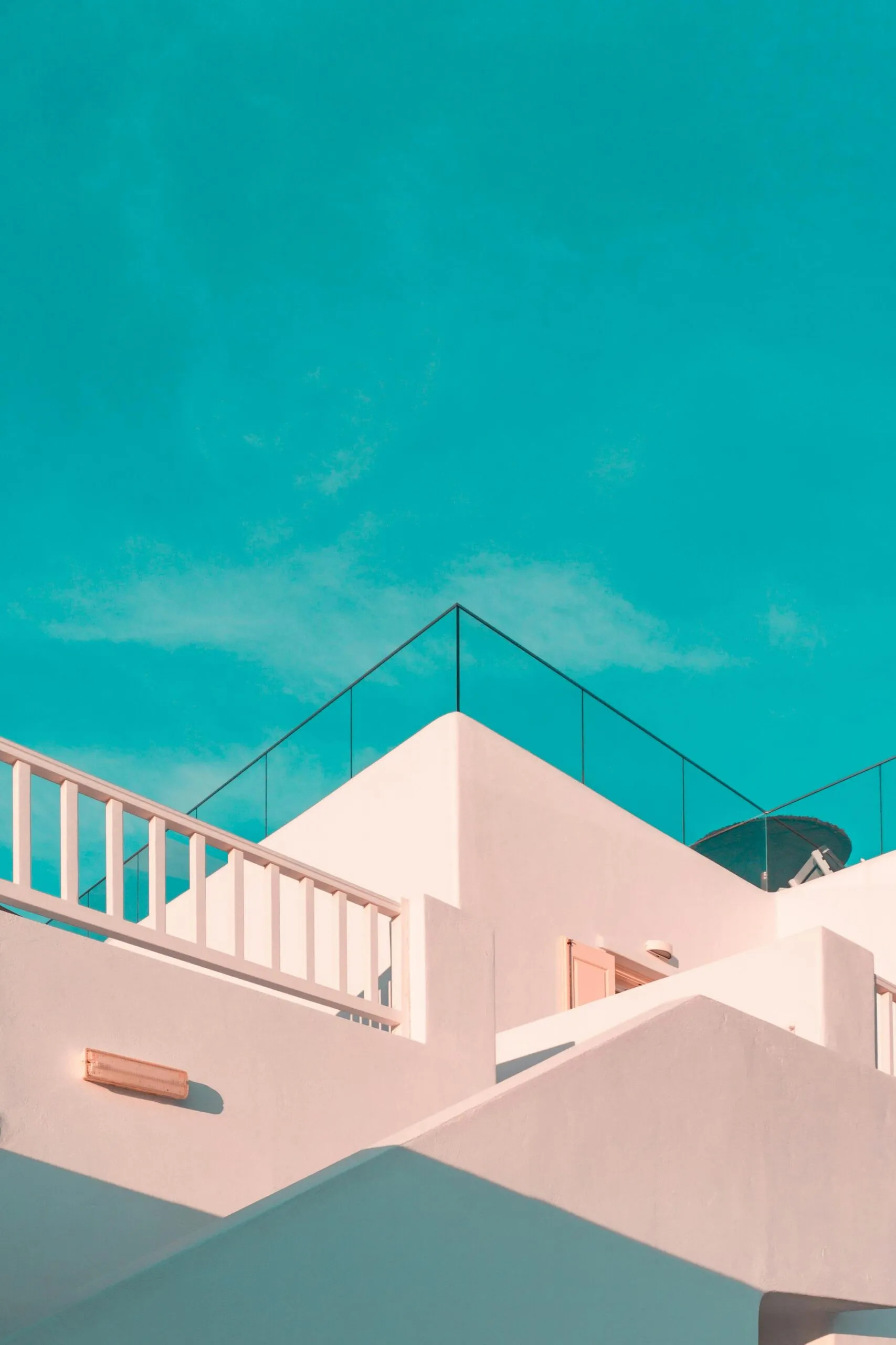 Como o uso de vidros e esquadrias tem transformado a arquitetura moderna