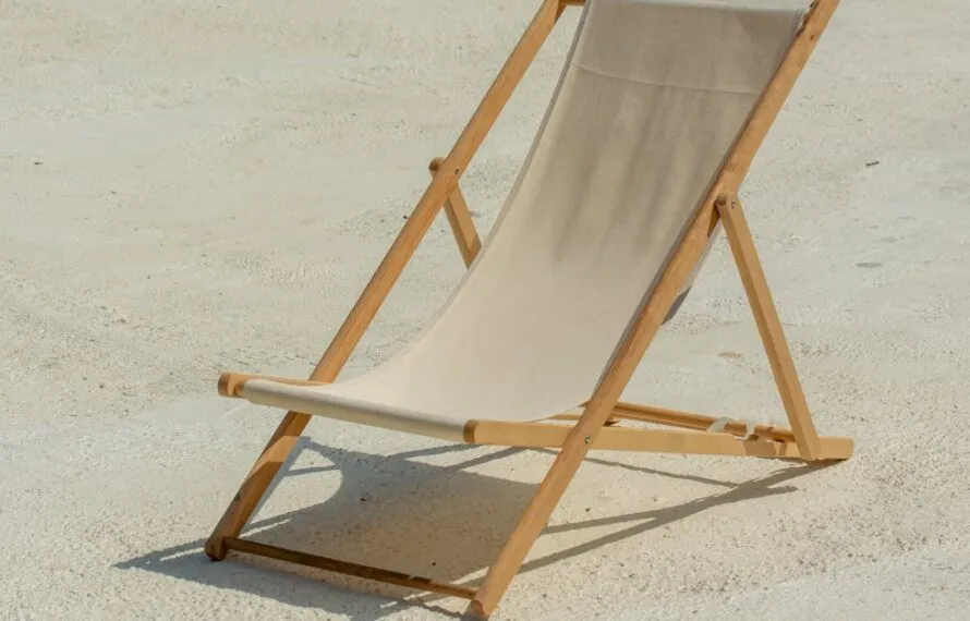 Como tirar mofo de cadeira de praia de forma simples