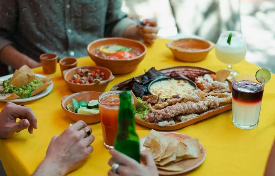 Descubra onde comer na Praia do Forte e surpreenda-se