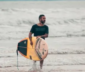 Descubra onde fica a Praia do Tombo no Guarujá Descubra onde fica a Praia do Tombo no Guarujá