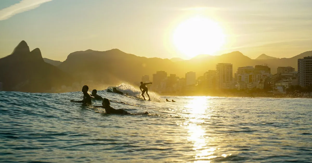 Onde fica a Praia do Arpoador e por que você deve ir?