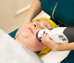 Tendências nas clínicas estéticas que estão bombando em 2025