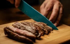 Buffet churrasco a domicílio em São Paulo: o jeito prático e saboroso de fazer sua festa brilhar