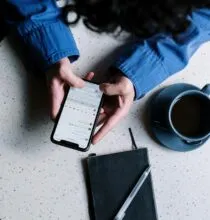 Como fazer figurinhas de WhatsApp com foto