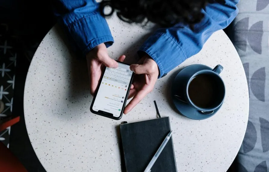 Como fazer figurinhas de WhatsApp com foto