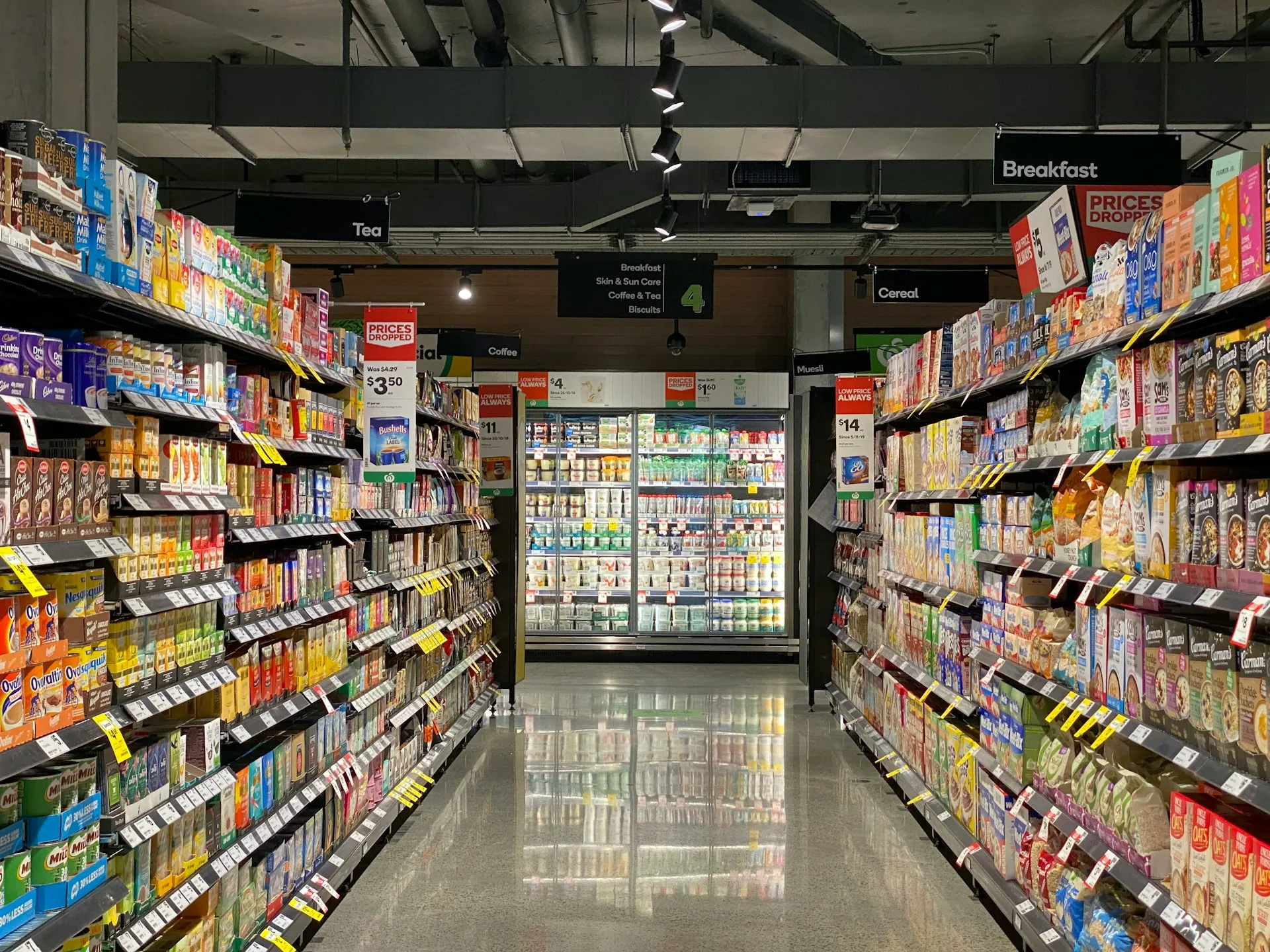 Por dentro do supermercado: Como funciona o estoque que você nunca vê