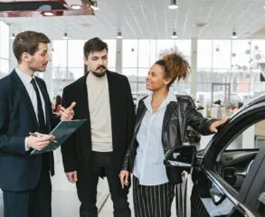 Como empreender com carros: Guia definitivo para seu negócio automotivo