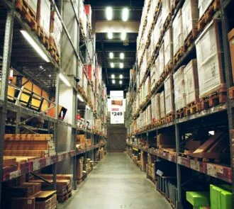 Como a assistência técnica de empilhadeiras contribui para a segurança no trabalho