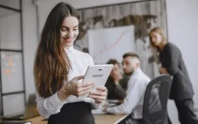 Como as empresas podem equilibrar flexibilidade e conformidade trabalhista?
