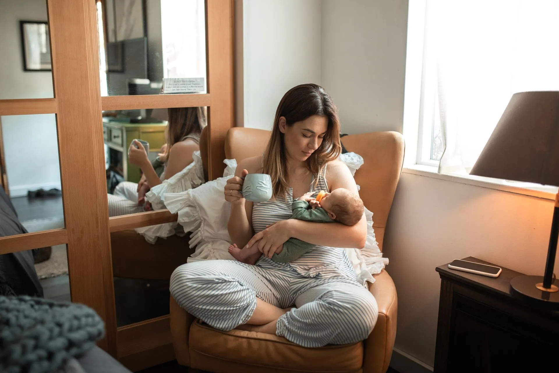 Como Escolher uma Poltrona de Amamentação: Guia Completo para Mais Conforto