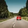 Vai viajar nas férias? Cinco pontos do carro que merecem atenção antes de pegar a estrada
