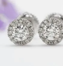 Brinco de diamante para usar todos os dias